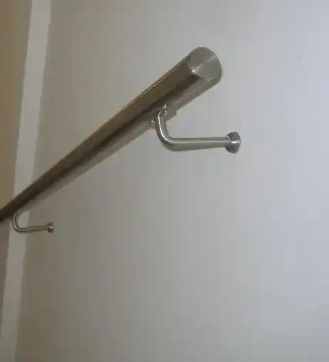 מאחז יד במידה וצורה מיוחדת לפי הזמנה